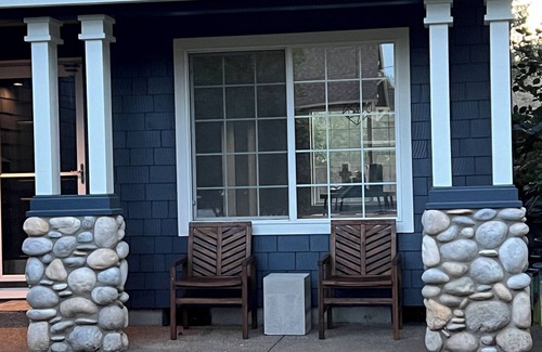 West Linn Casa | Downtown Retreat