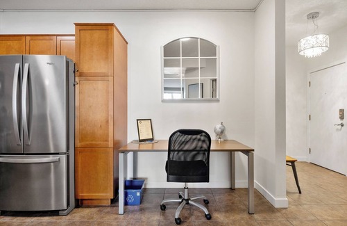 Mission District Condominio | Downtown River Condo: AC, near Saddledome, Free Underground Parking