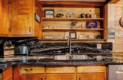 Estes Park Cabaña | Downtown Riverside Cabin - Enjoy staying on the river in downtown Estes Park