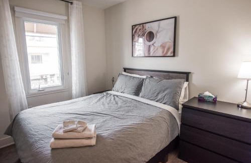 Mont-Tremblant Apartamento | Downtown - Rooftop patio - Free shuttle to ski Mountain