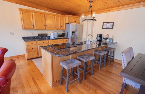 Mineral Point Casa | Downtown's Best View at Howdle's Retreat