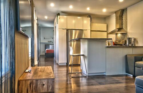 Sherbrooke Apartamento | Downtown Sherby - Central, Parking, King Bed, Sleeps 3