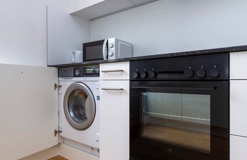 Werd Apartamento | Downtown Spacious 2-Bedroom Luxury Apartment 3B
