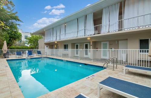 Old Naples Apartamento | Downtown Starfish 807