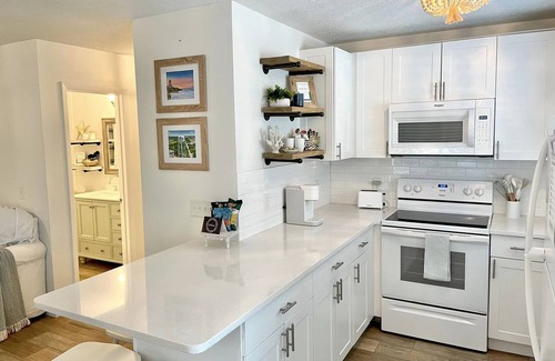 Stuart Cabaña | Downtown Stuart Coastal Cottage