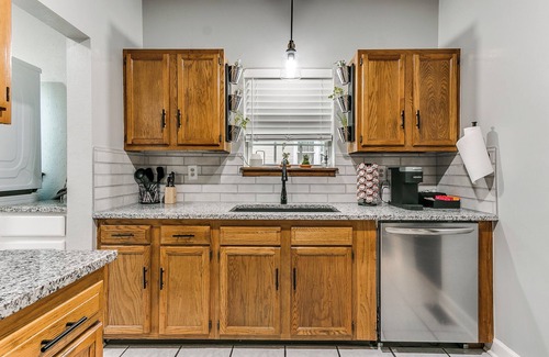 Tulsa Casa | Downtown Sunny Craftsman