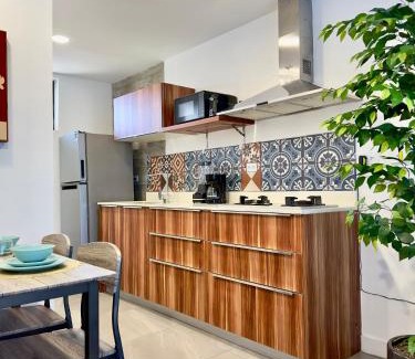 Avenida Revolución Apartamento | Downtown Tijuana 1 BR Ave Revolucion Suite 1st floor