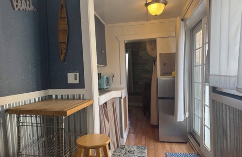 Coeur d'Alene Cabaña | Downtown Tiny House - walk to the lake!