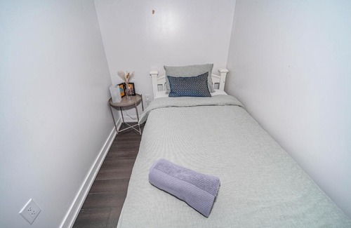 CityPlace Apartamento | Downtown Toronto beautiful condominiums in central location