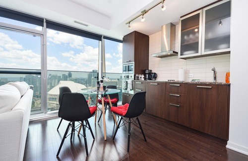 Toronto Entertainment District Apartamento | Downtown Toronto near CN Tower