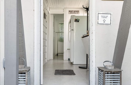 Santa Rosa Apartamento | Downtown Urban Flat - 92 Walking Score