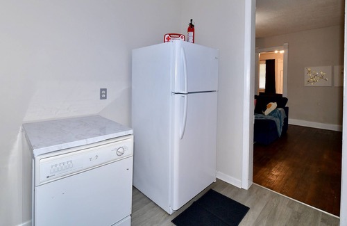 Babe Denny Casa | Downtown Vibes Without Downtown Prices