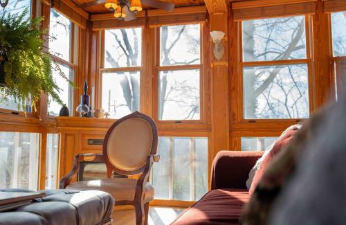 Eureka Springs Historic District Casa | Downtown Victorian Ste Piedmont