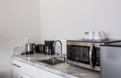 Bankers Hill Apartamento | Downtown View 4 Sleepers Studio- Great for Getaway