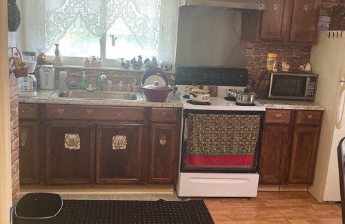 Waynesboro Casa | Downtown Waynesboro Home. Spacious and lovely.