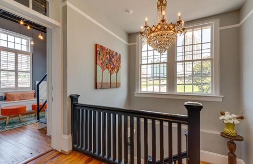 Winston - Salem Apartamento | Downtown Winston-Salem Condo with Private Library!