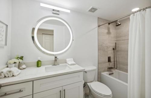 Downtown West Palm Beach Apartamento | Downtown WPB Condo at the Square