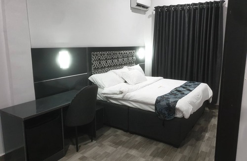 Gwarinpa Estate Hotel | Downunder Suites