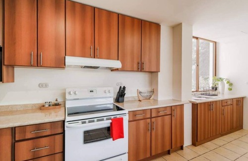 Zona 5 Apartamento | DP1, Spacious & bright flat 4 mins to Cayalá