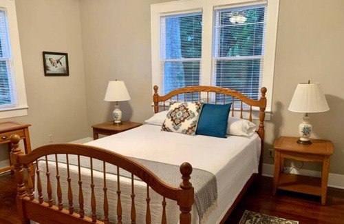 Micanopy Casa | Dr. Quinn's Family Country Cottage