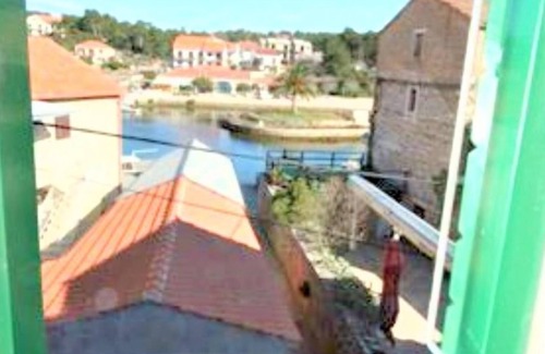 Vrboska Apartamento | Draga - Traditional & in Center - A2