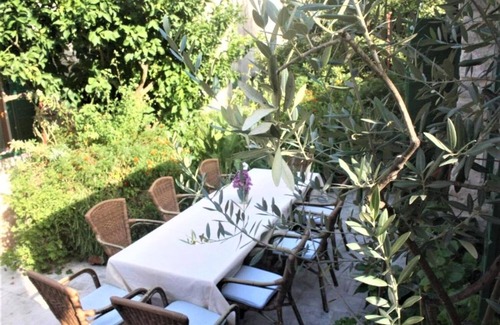 Vrboska Casa | Draga - Traditional & in Center - SA2