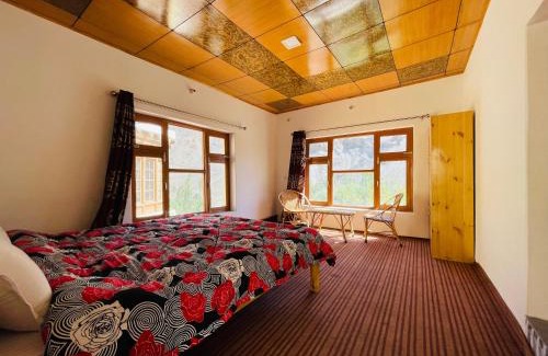 Tingmosgang Casa | dragon guesthouse and garden restaurant