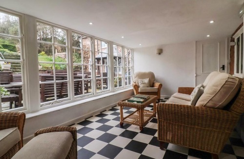 Bilbrook Casa | Dragon House