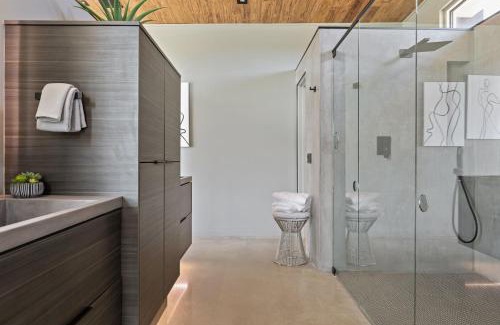 Yucca Valley Casa | Dragonfly by Fieldtrip Luxe Oasis w Resort Pool