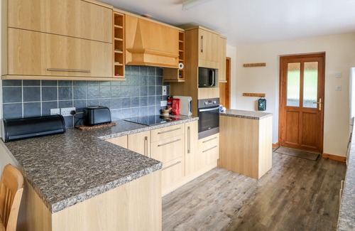 East Dereham Cabaña | Dragonfly Lodge, WHINBURGH