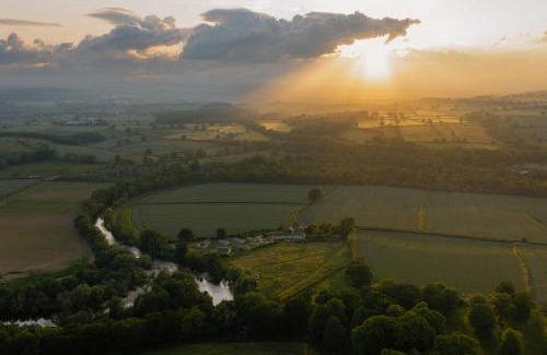 West Tanfield Otro | Dragonfly Riverdale Yorkshire