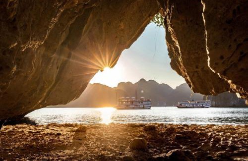 Hon Gai Hotel | Draha Halong Hotel - Serenity, Charm and Nature - Preferred by Western Travelers