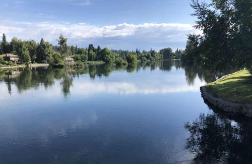 Old Bend Casa | Drake Cottage 311