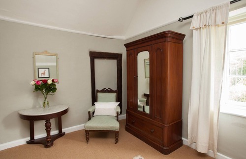 Crediton Otro | Drake Cottage · Gran Granja Gutton