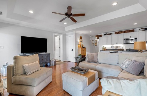 Seneca Casa | Drake Landing at Lake Keowee