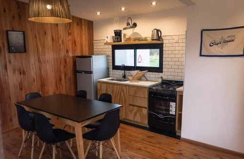 Colonia de Chapadmalal Casa | Dread Chapa Shack Casa 1 - Casa en Chapadmalal para 6 PX - Hola sur