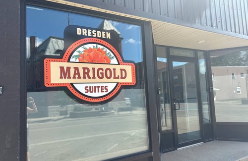 Dresden Casa | Dreaden Marigold Suites - Suite 1
