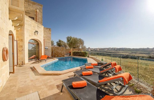 Ta' Għammar Apartamento | Dream by Hamlet Holiday Home