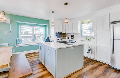 Surfside Beach Casa | Dream | Canal Front | Firepit | Kayking & Fishing