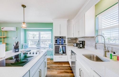 Surfside Beach Casa | Dream | Canal Front | Firepit | Kayking & Fishing