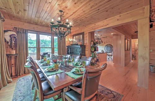 Sapphire Casa | Dream Catcher Luxe Cabin with Large Deck and Mtn View