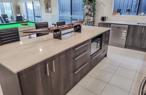 Clyde Casa | Dream Clyde Family Home w/Movie Theater+Pool Table