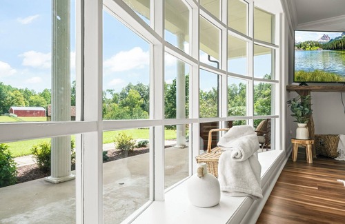 Chestnut Mound Casa | Dream Estate with Pool, Bonfire, Game Room & 100 Acres of Nature