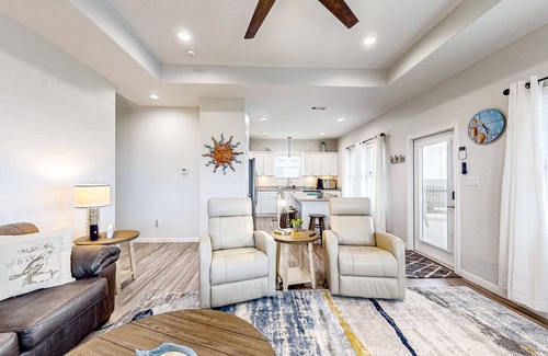 Gilchrist Casa | Dream | Gulf Views | Furnished Deck | Sleeps 7