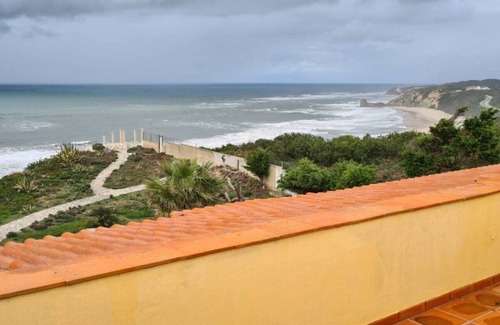 Vale Furado Casa | CASA PAREDES , TERRAZA, PISCINA, JARDIN Y ACCESO DIRECTO A LA PLAYA