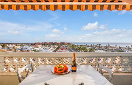 Palm-Mar Apartamento | DREAM HOLIDAYS, Wonderful Ocean View, Fast Wi-Fi