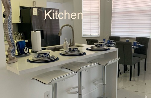 Ludlam Casa | Dream home miami of one of the miami best residential areas
