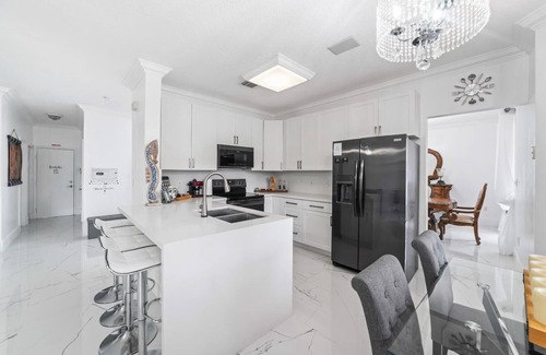 Ludlam Casa | Dream home miami of one of the miami best residential areas