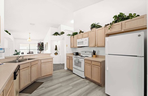 Eagle Pointe South Casa | Dream Home near Disney Parks! Stay near the magic!