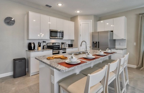 West Kissimmee Villa | Dream Home Prime Location Themed Bedrooms